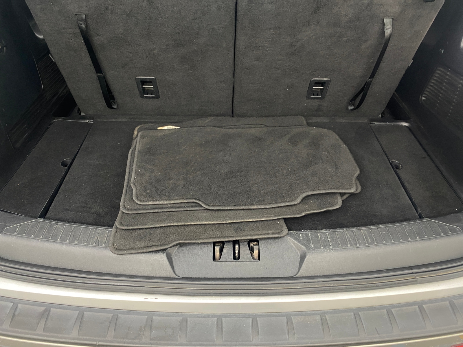 Thumbnail: 2020 Ford Explorer - 7