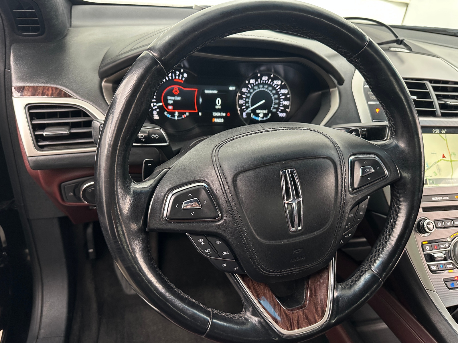 Thumbnail: 2018 Lincoln MKZ - 4