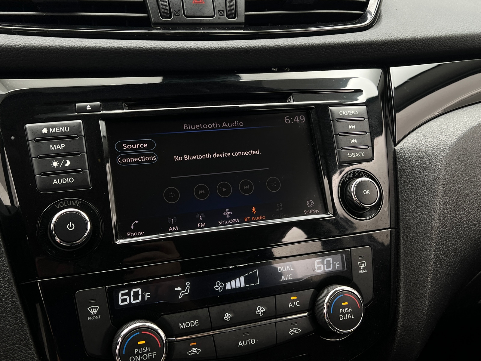 Thumbnail: 2019 Nissan Rogue Sport - 4