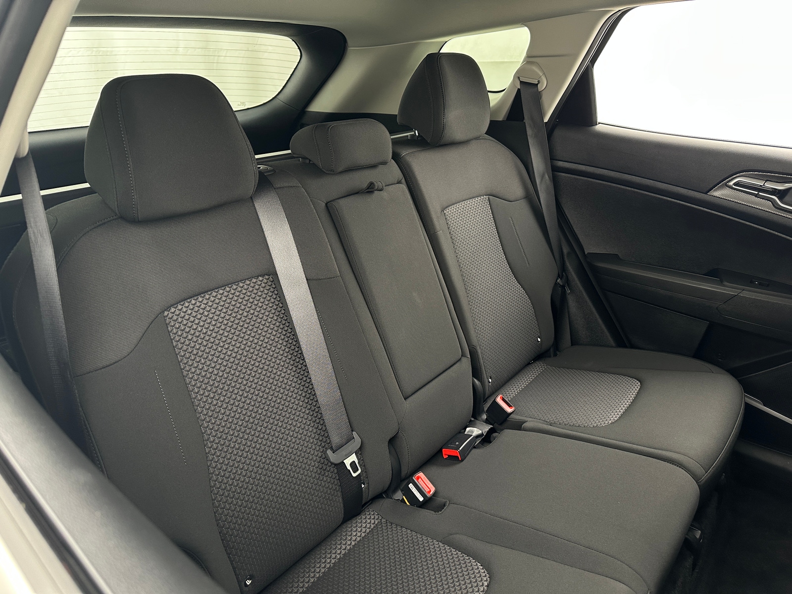 Thumbnail: 2023 Kia Sportage - 6