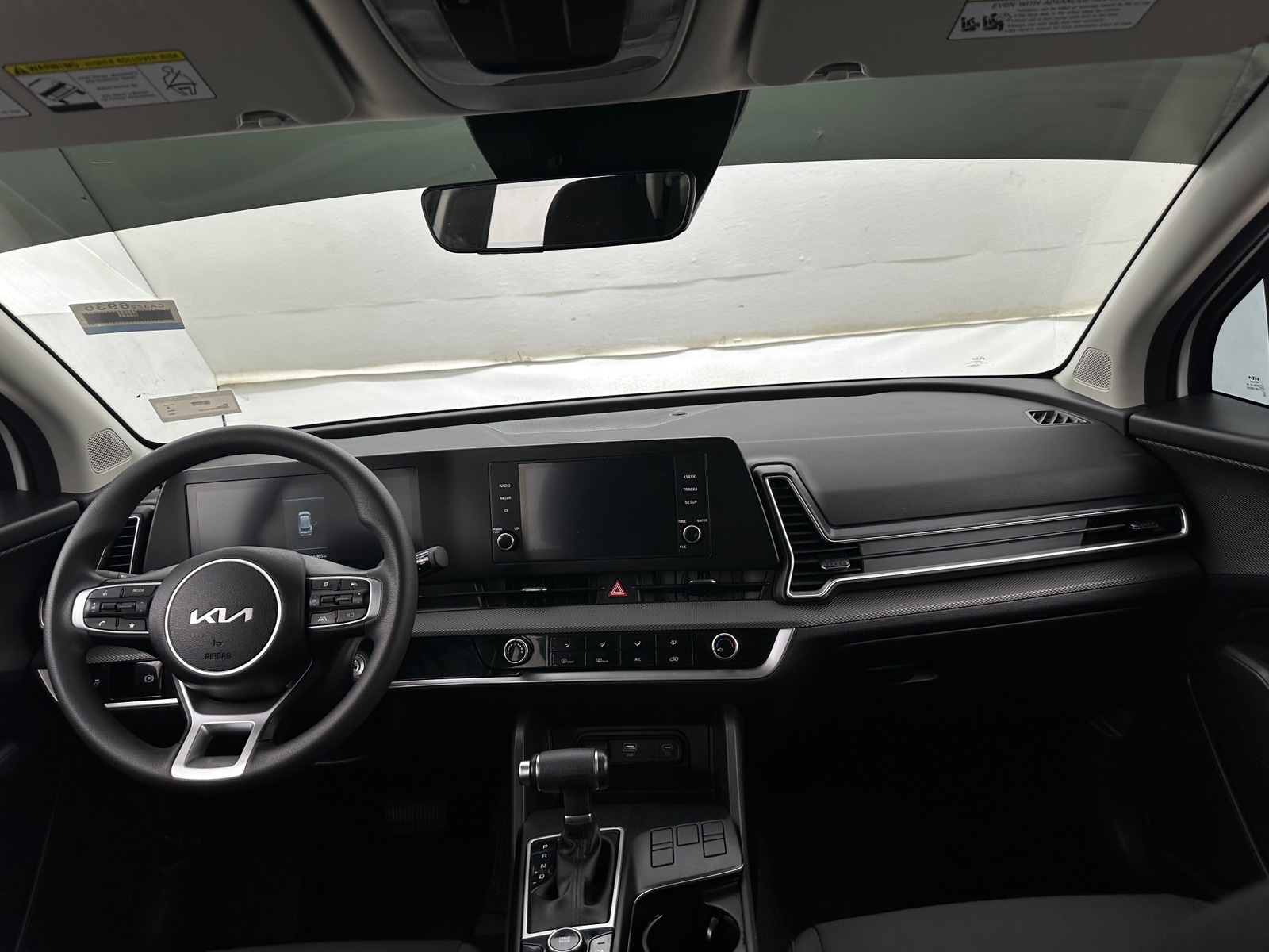 Thumbnail: 2023 Kia Sportage - 3