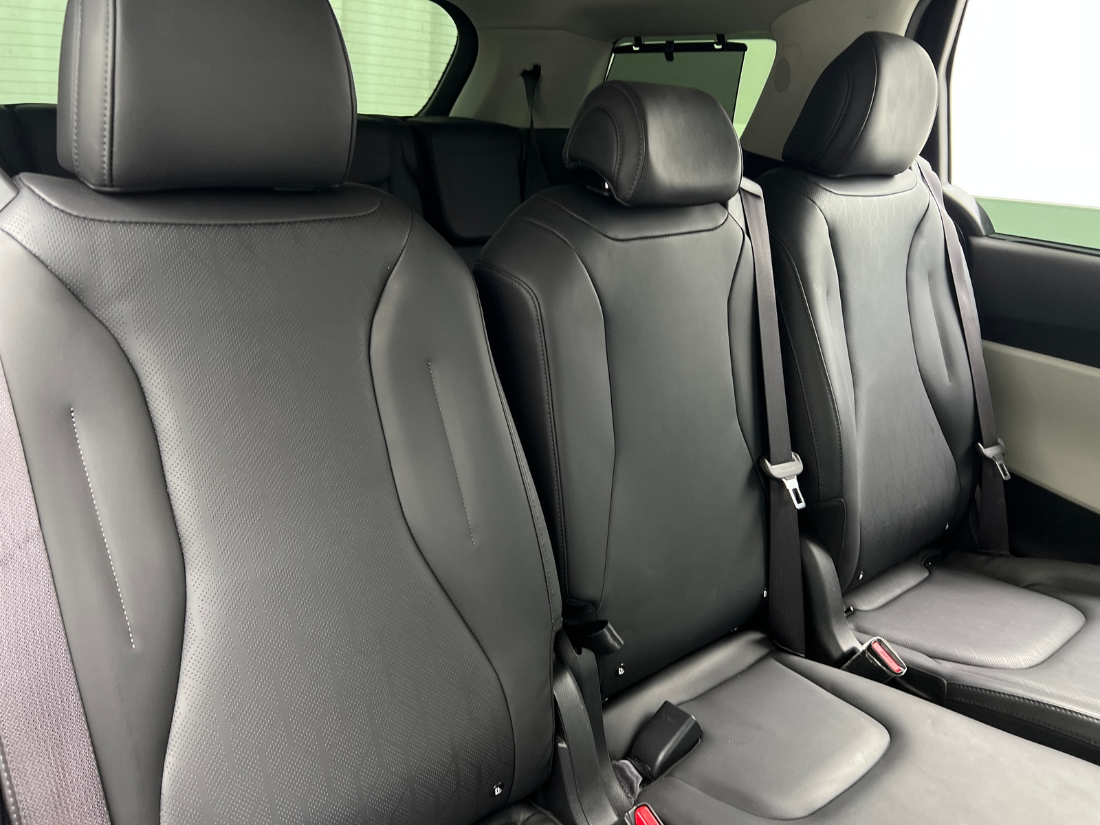 Thumbnail: 2023 Kia Carnival - 6