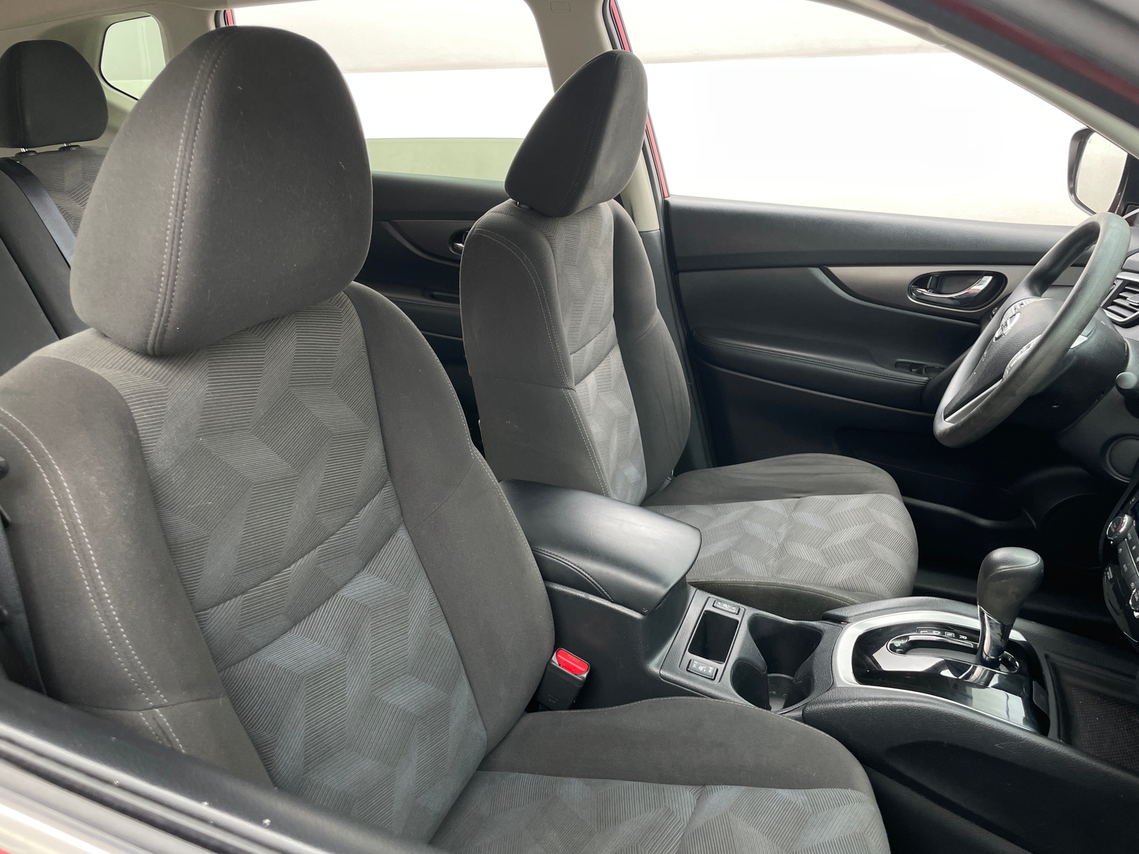 Thumbnail: 2016 Nissan Rogue - 2