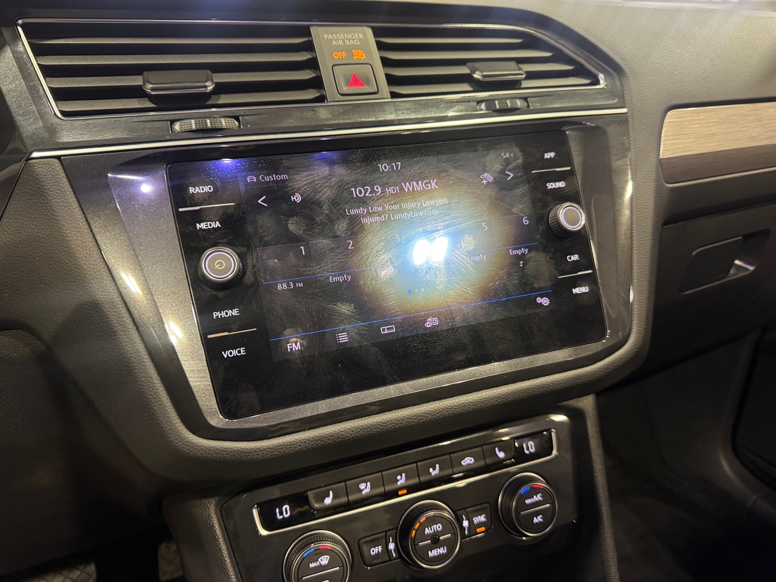 Thumbnail: 2019 Volkswagen Tiguan - 3