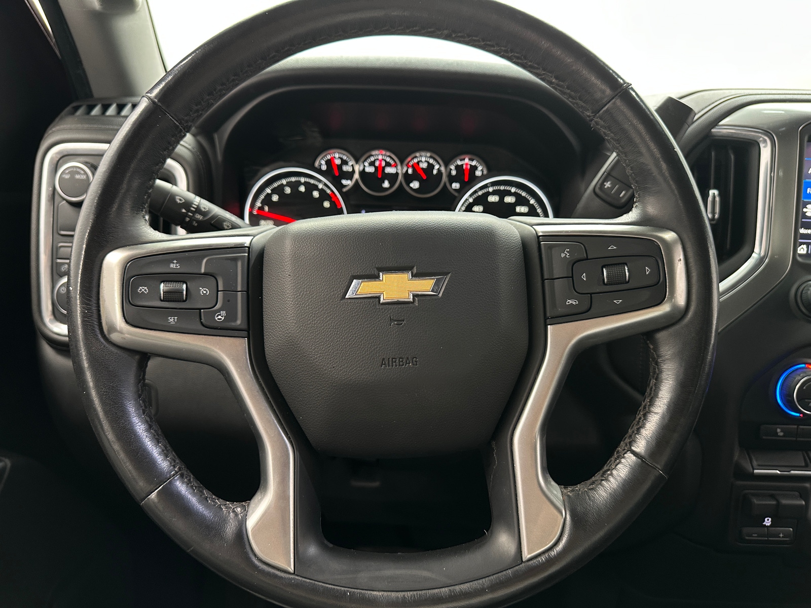 Thumbnail: 2021 Chevrolet Silverado 1500 - 5