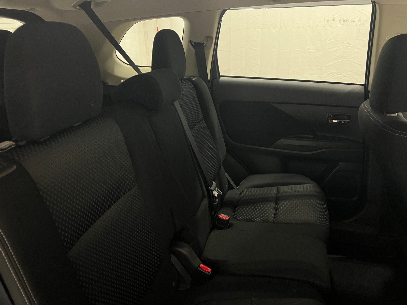 Thumbnail: 2018 Mitsubishi Outlander - 6