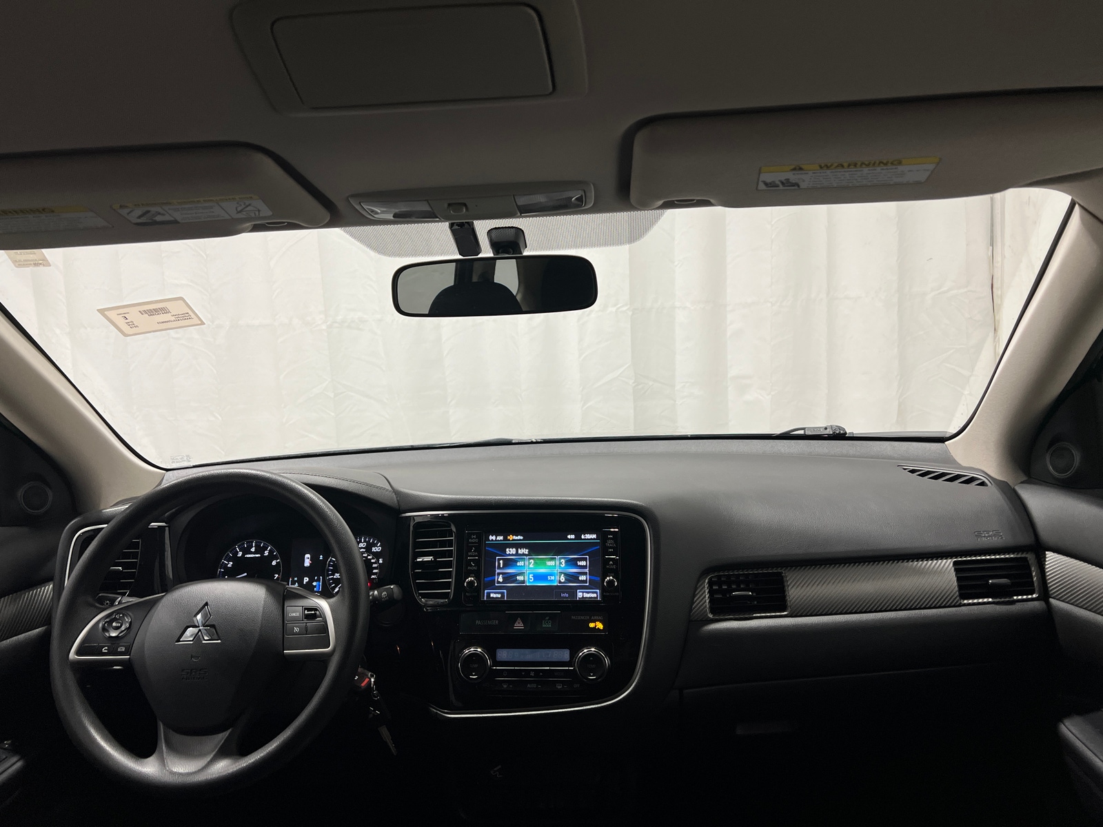 Thumbnail: 2018 Mitsubishi Outlander - 3