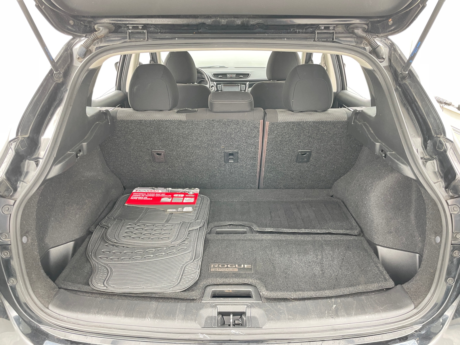 Thumbnail: 2018 Nissan Rogue Sport - 7