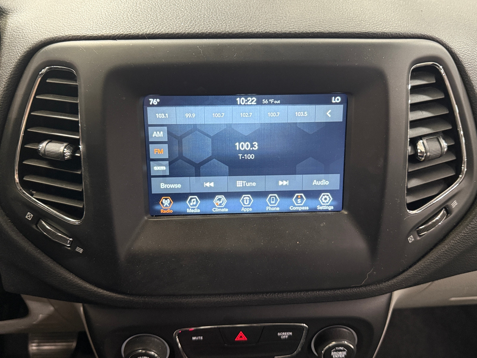 Thumbnail: 2019 Jeep Compass - 4