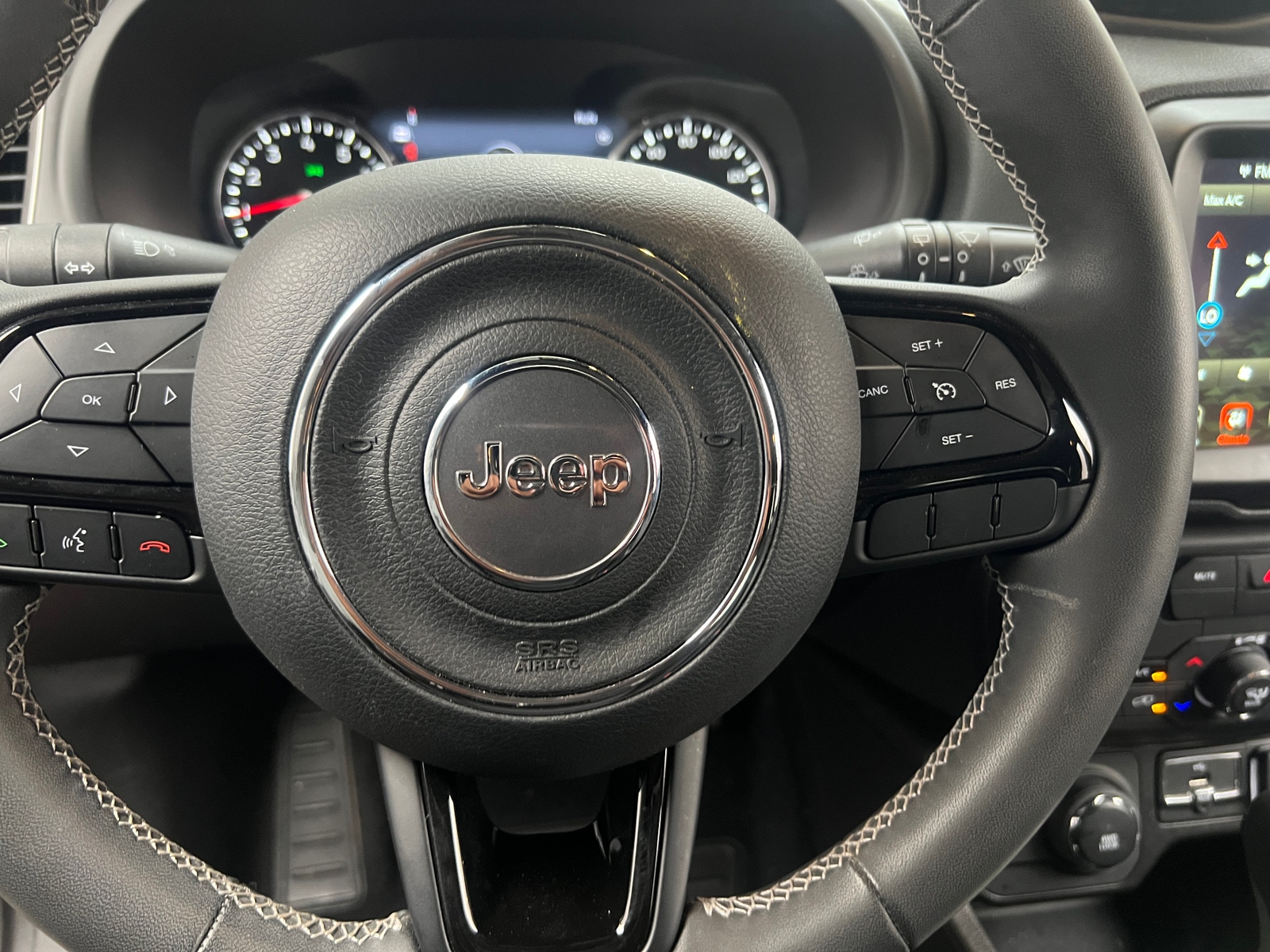 Thumbnail: 2021 Jeep Renegade - 5