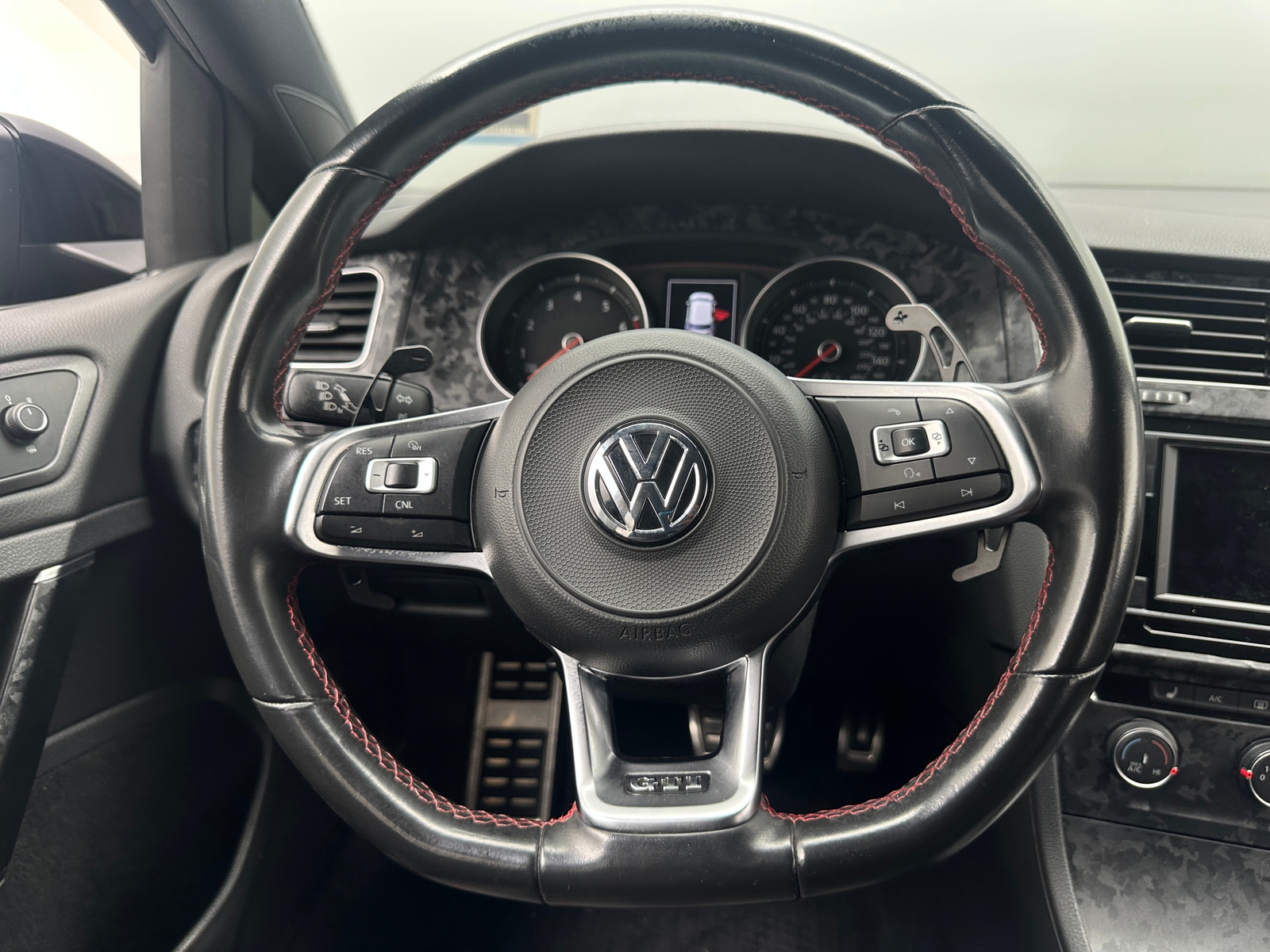 Thumbnail: 2018 Volkswagen Golf - 5