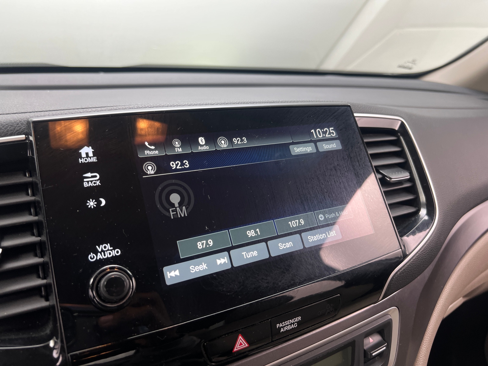 Thumbnail: 2019 Honda Pilot - 4