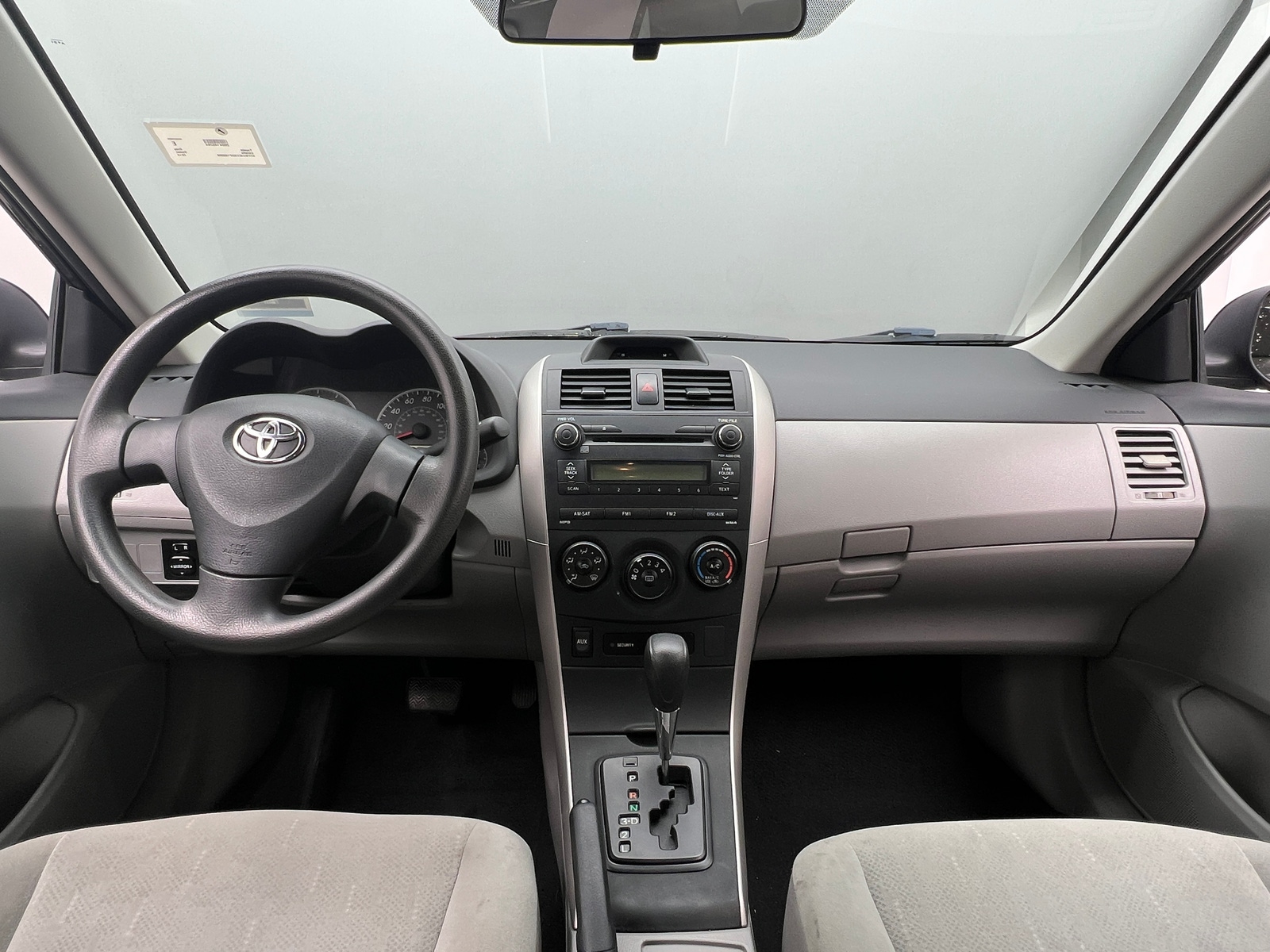 Thumbnail: 2013 Toyota Corolla - 3