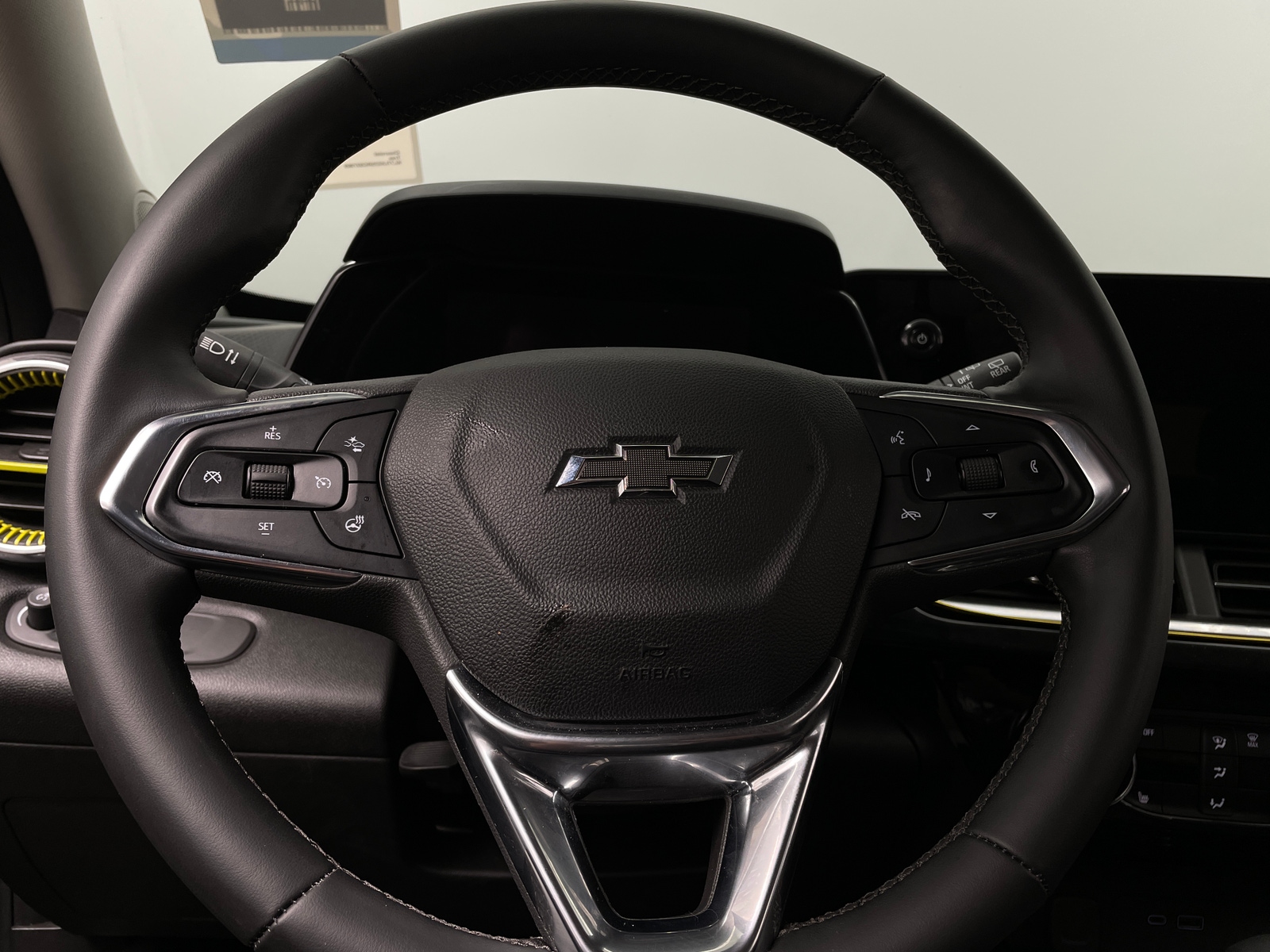 Thumbnail: 2024 Chevrolet Trax - 4