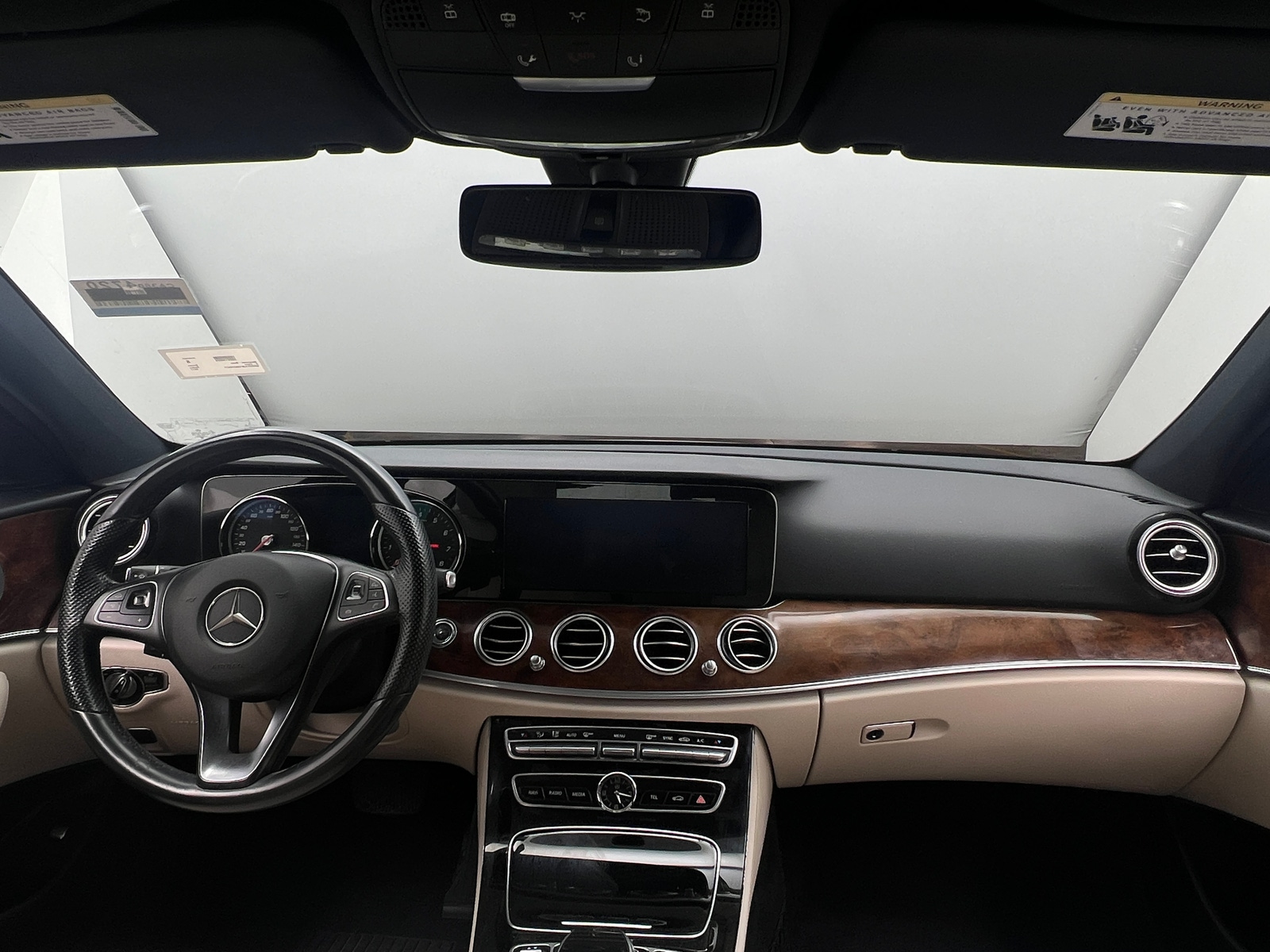 Thumbnail: 2017 Mercedes-Benz E-Class - 3
