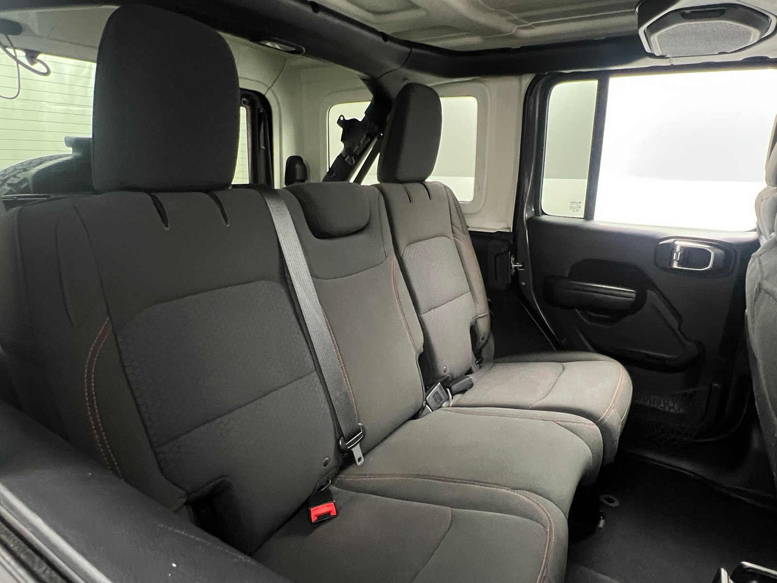 Thumbnail: 2018 Jeep Wrangler - 6