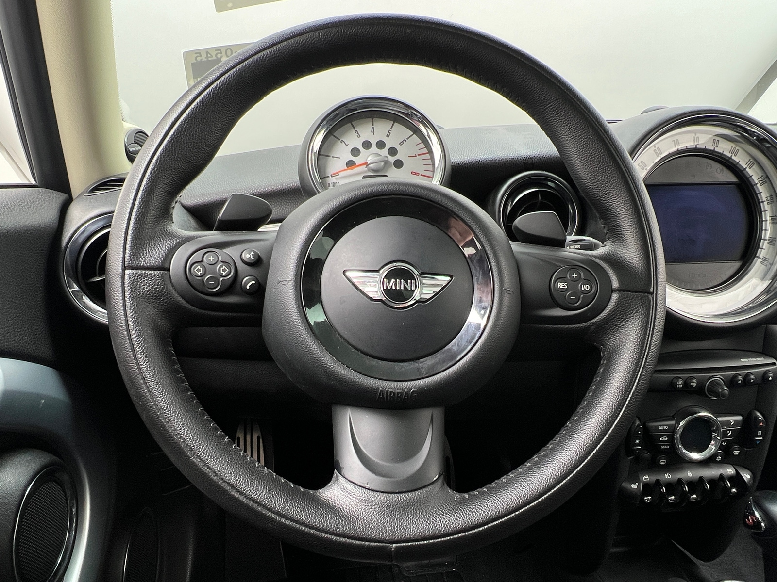 Thumbnail: 2012 MINI Cooper Hardtop - 4