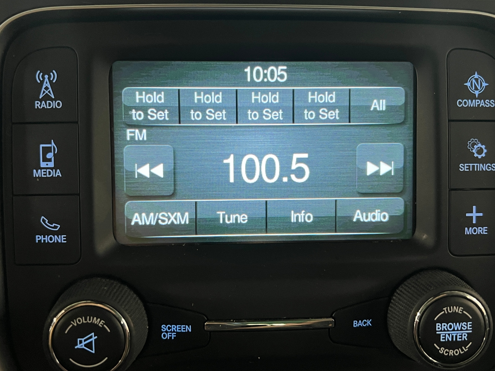 Thumbnail: 2019 RAM 1500 Classic - 4