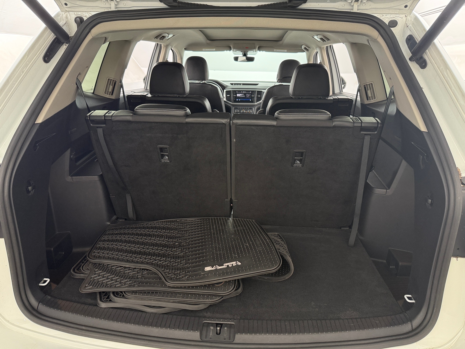 Thumbnail: 2021 Volkswagen Atlas - 6