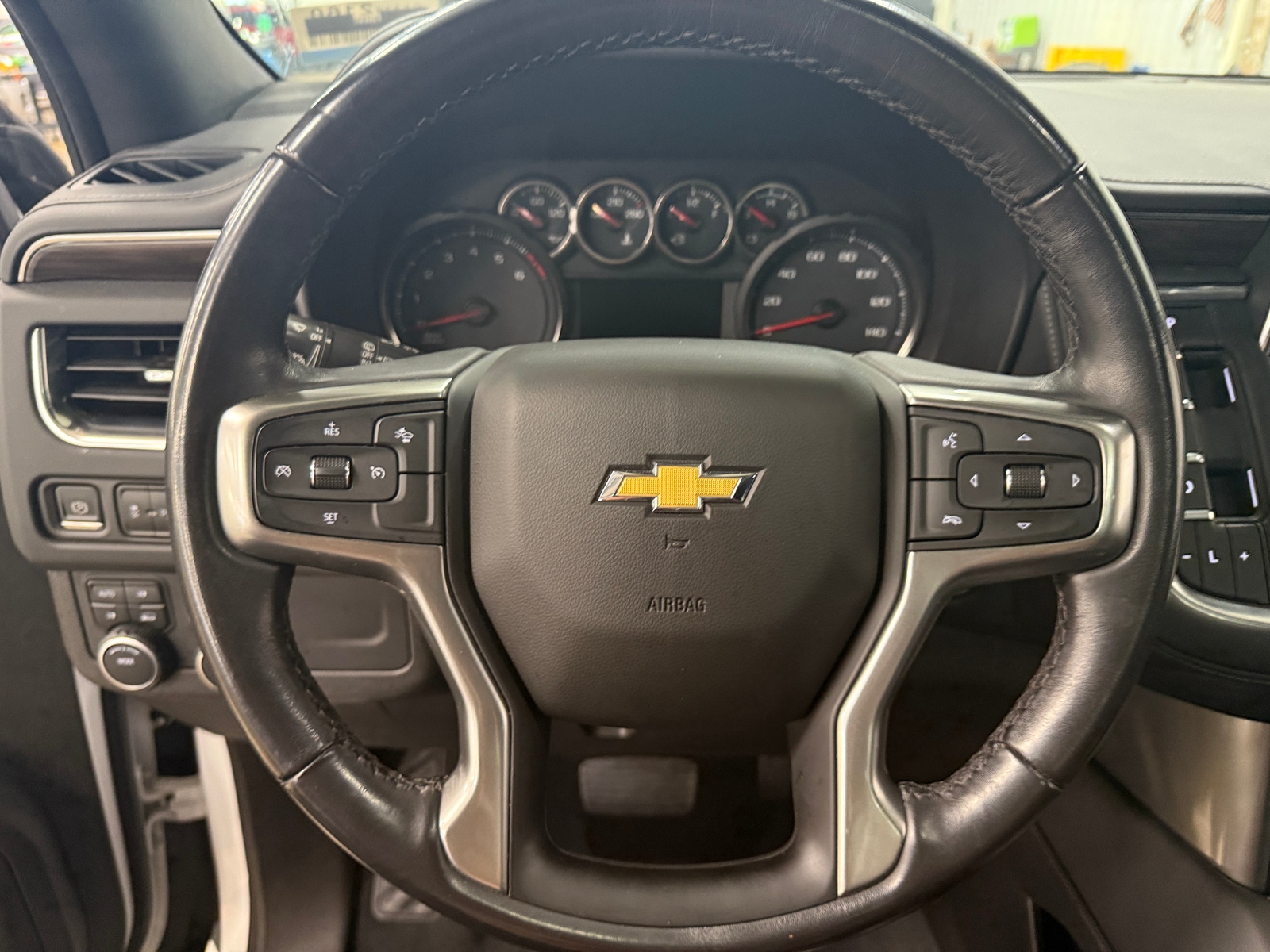 Thumbnail: 2021 Chevrolet Tahoe - 4