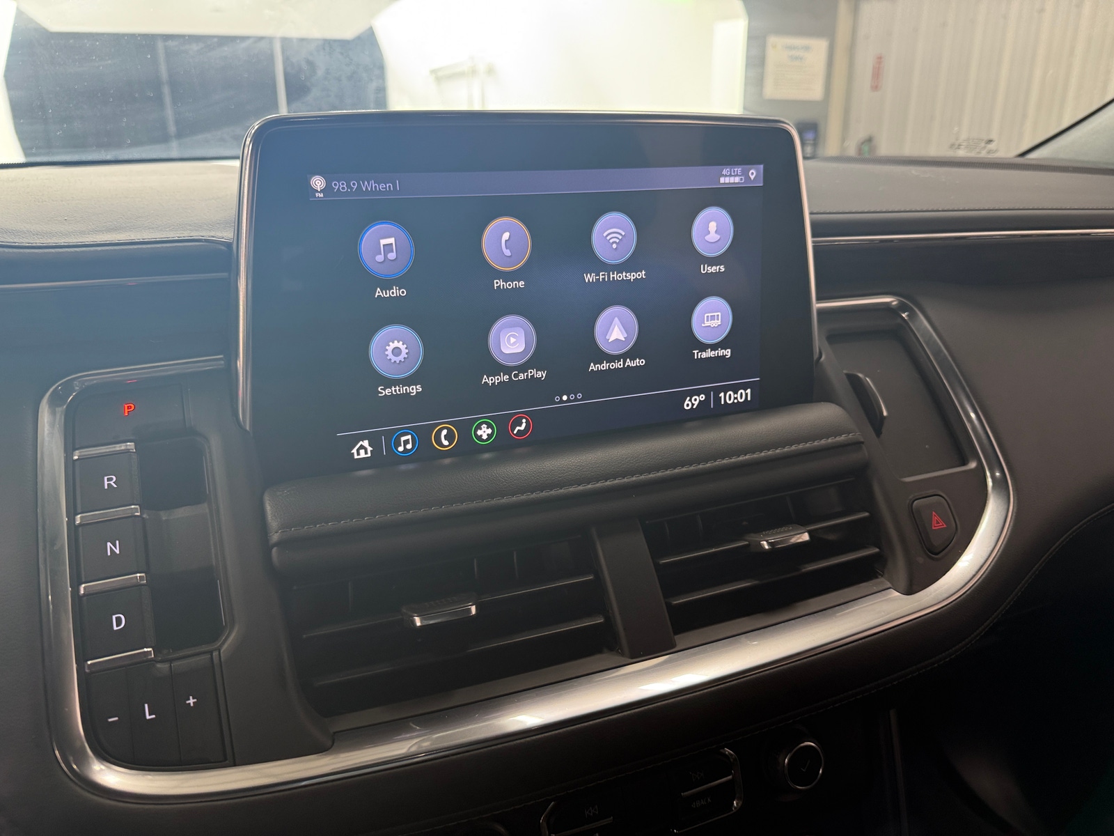Thumbnail: 2021 Chevrolet Tahoe - 3