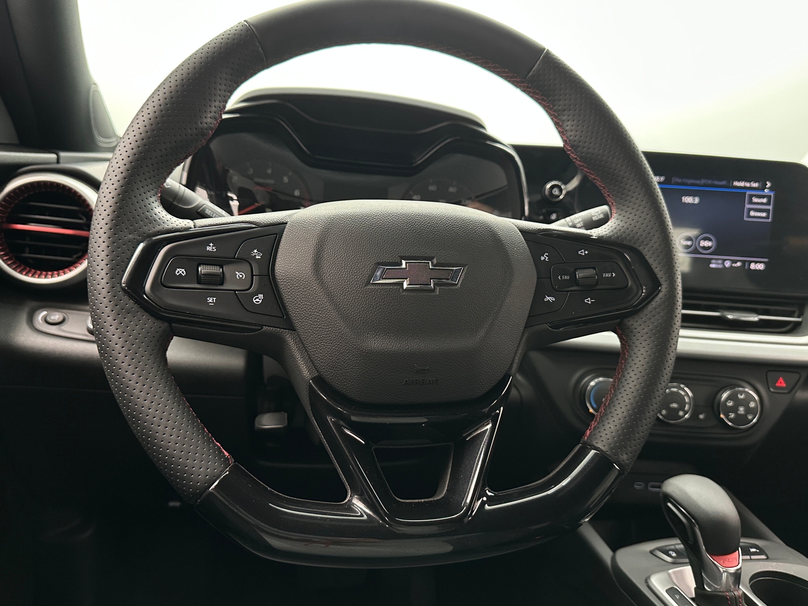 Thumbnail: 2024 Chevrolet Trax - 5
