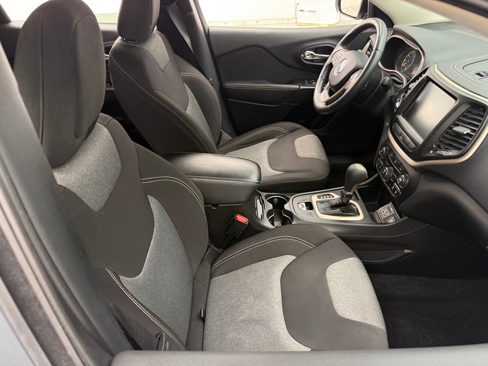 Thumbnail: 2014 Jeep Cherokee - 2