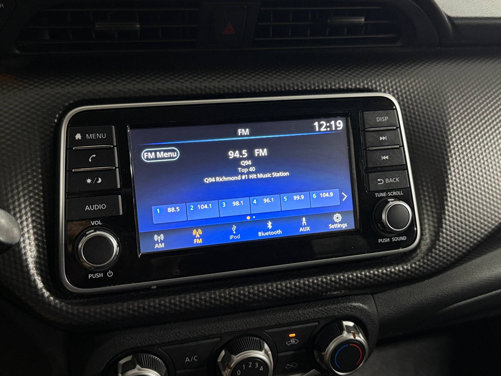 Thumbnail: 2018 Nissan Kicks - 4