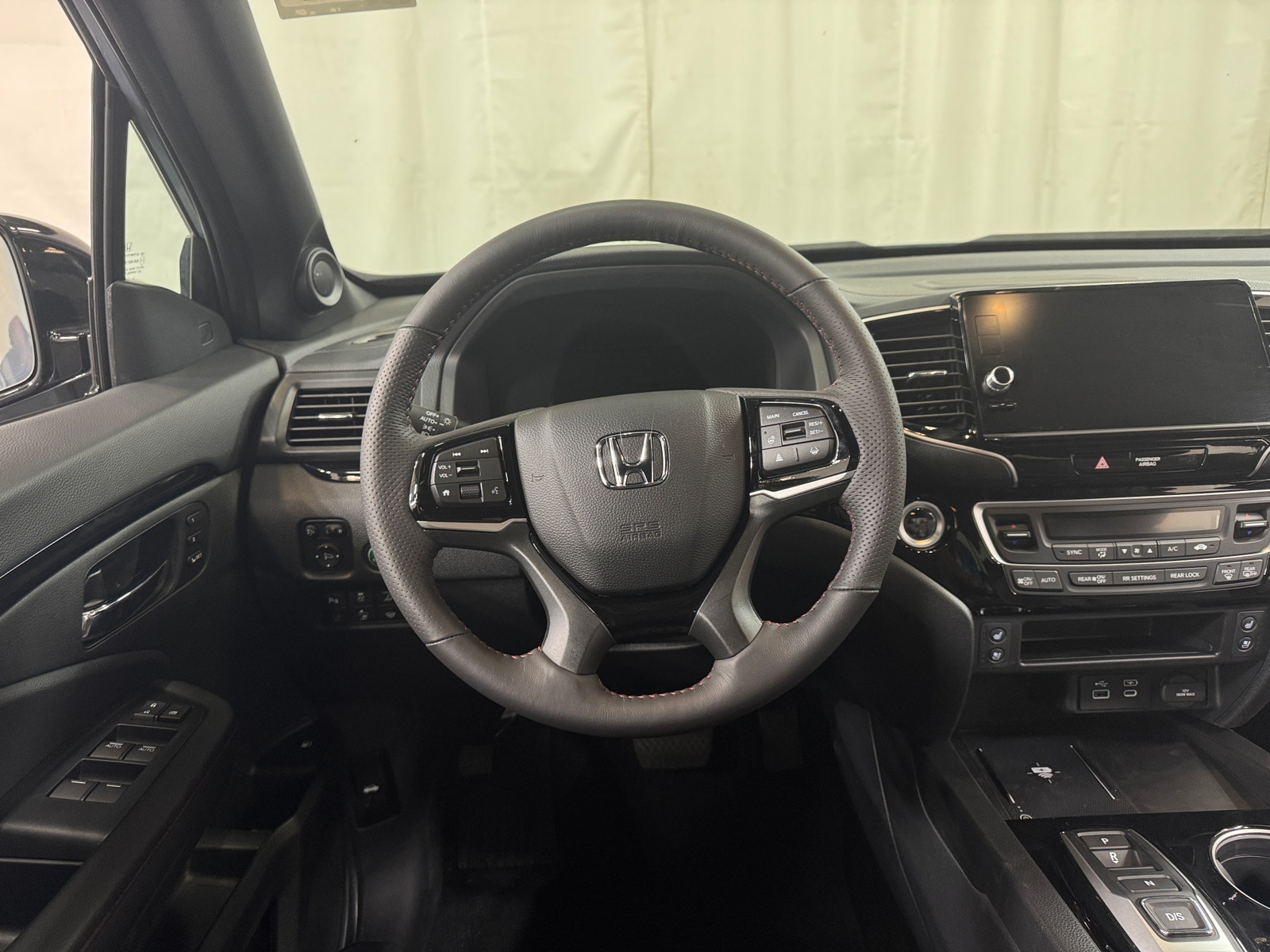 Thumbnail: 2025 Honda Ridgeline - 4