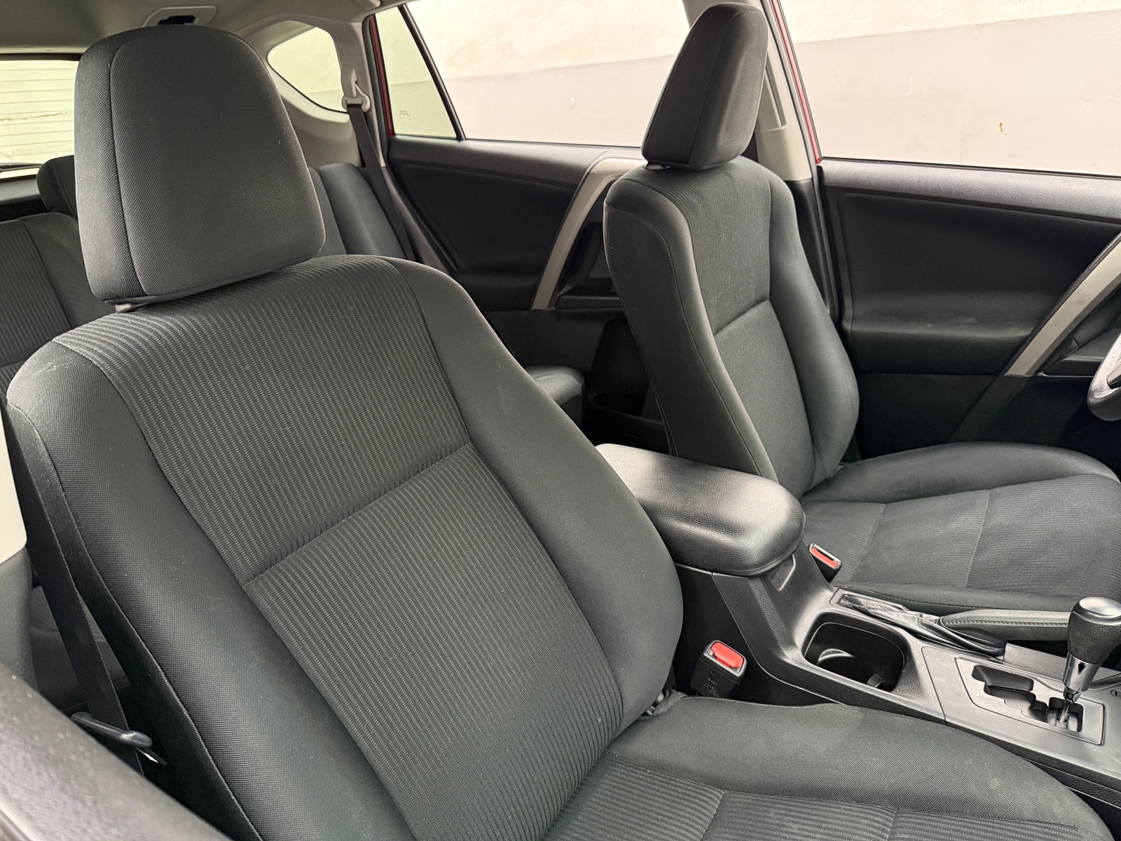 Thumbnail: 2018 Toyota RAV4 - 2