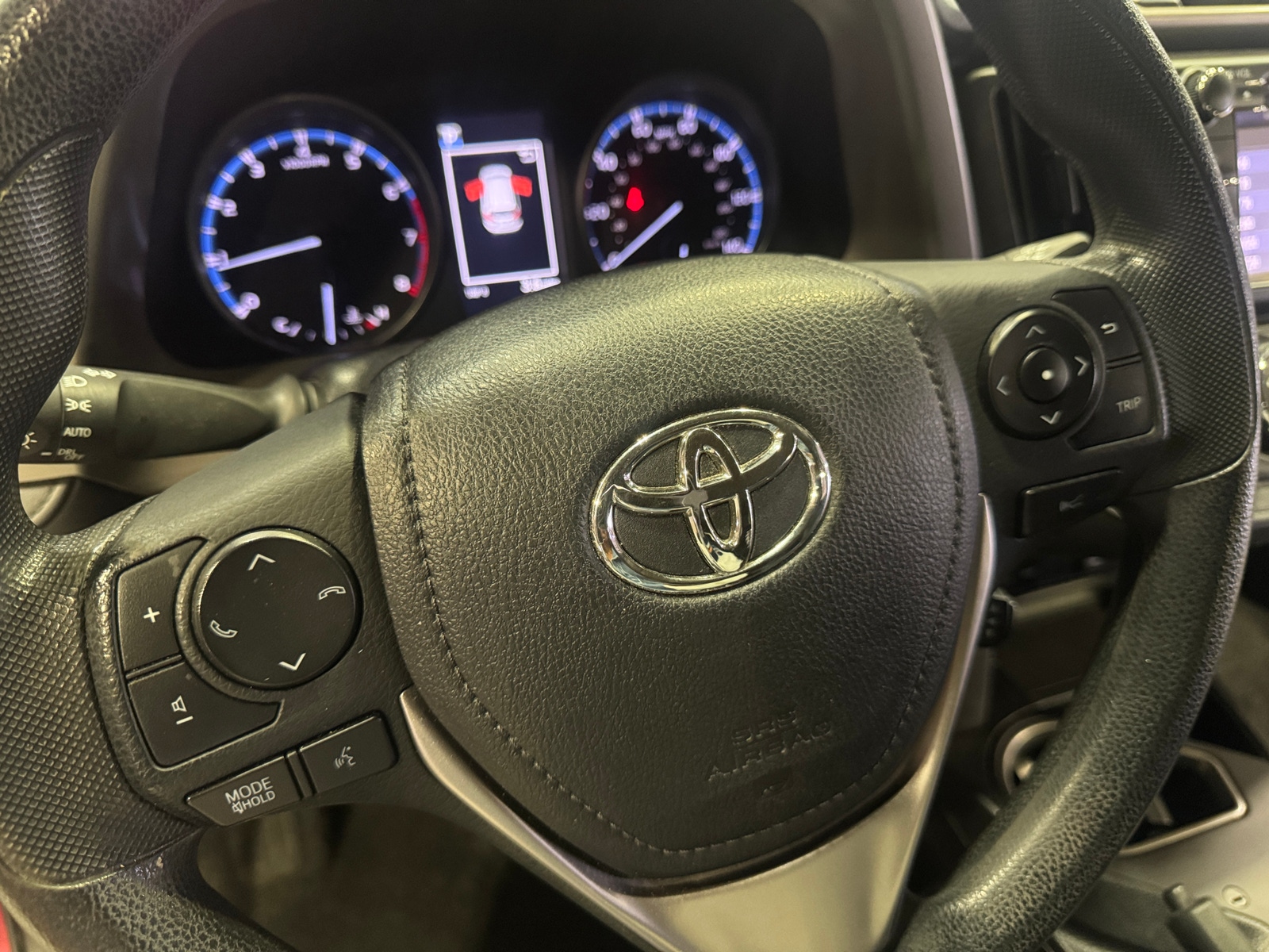 Thumbnail: 2018 Toyota RAV4 - 5