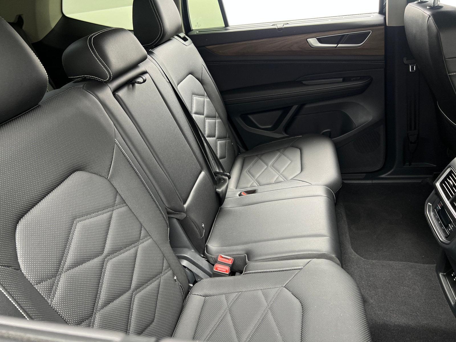 Thumbnail: 2025 Volkswagen Atlas - 5