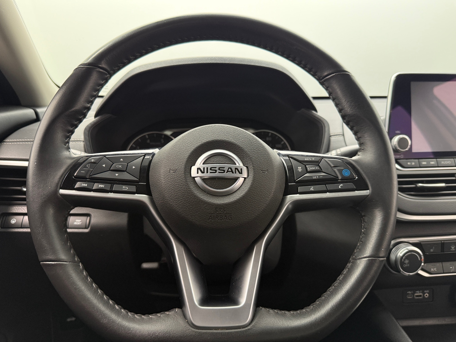 Thumbnail: 2022 Nissan Altima - 5