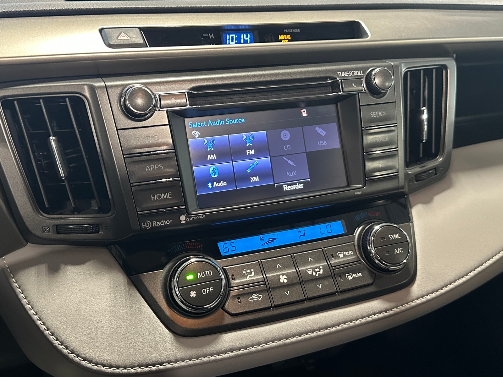 Thumbnail: 2014 Toyota RAV4 - 4