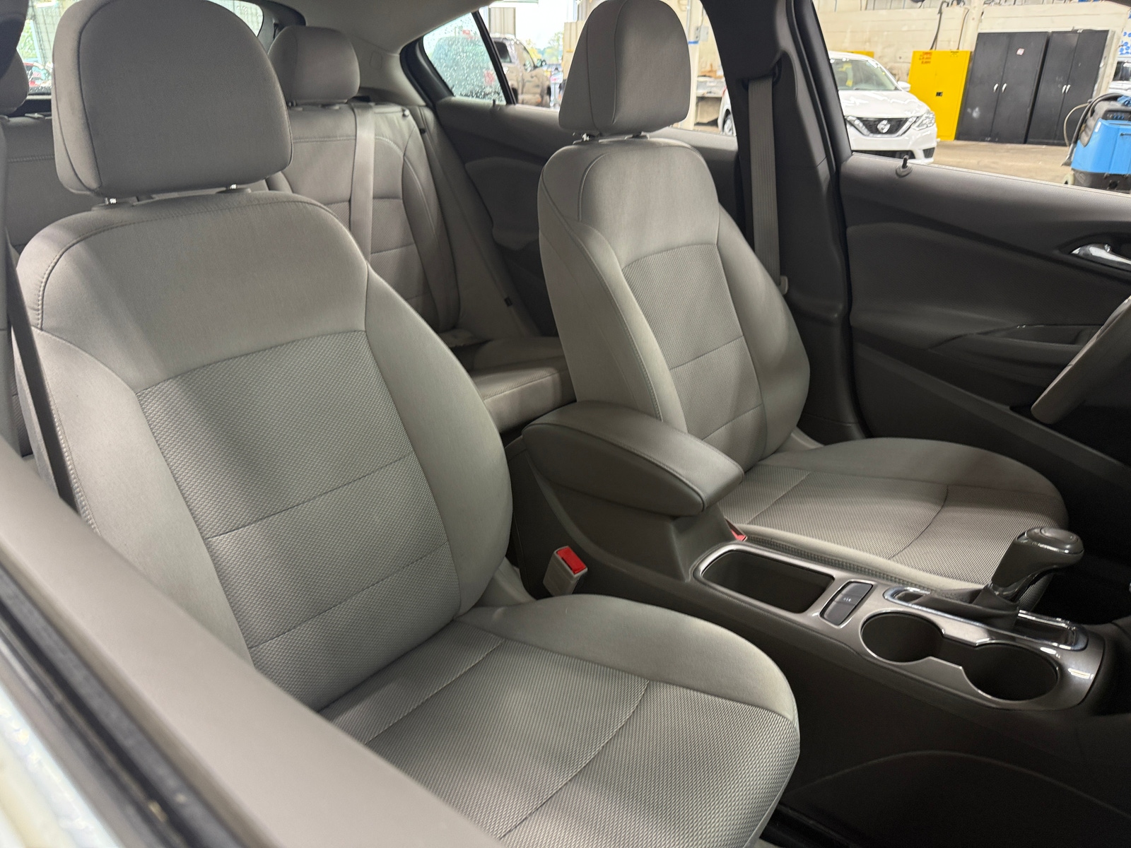 Thumbnail: 2018 Chevrolet Cruze - 2