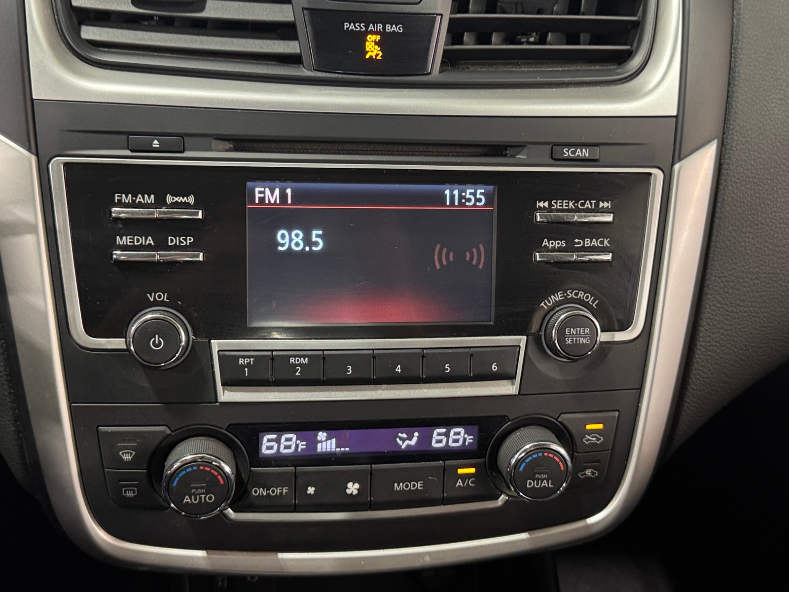 Thumbnail: 2016 Nissan Altima - 4