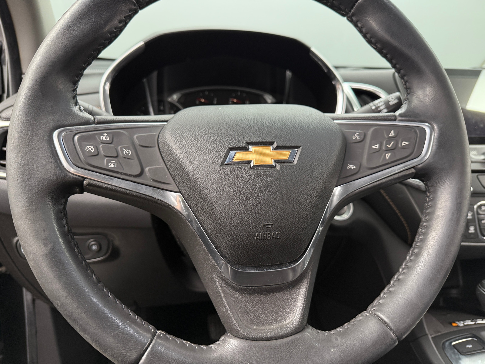 Thumbnail: 2019 Chevrolet Equinox - 4