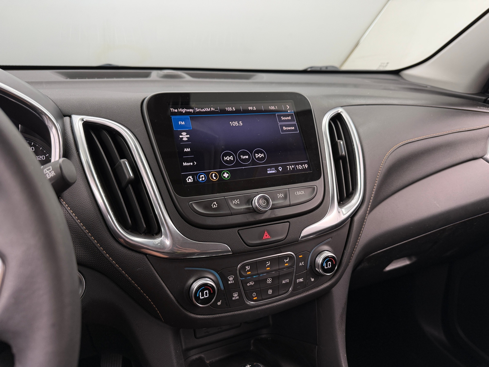Thumbnail: 2019 Chevrolet Equinox - 3