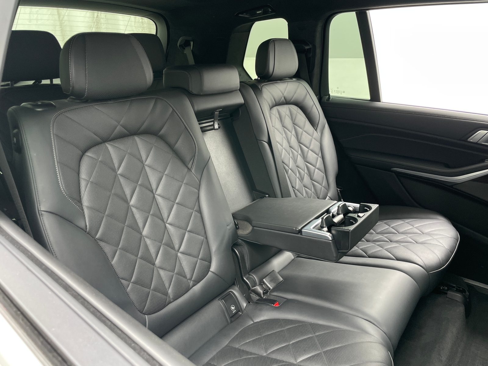 Thumbnail: 2023 BMW X7 - 5