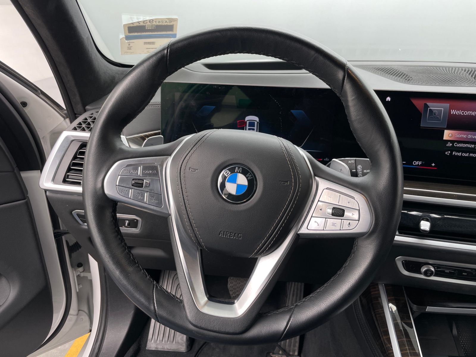 Thumbnail: 2023 BMW X7 - 4