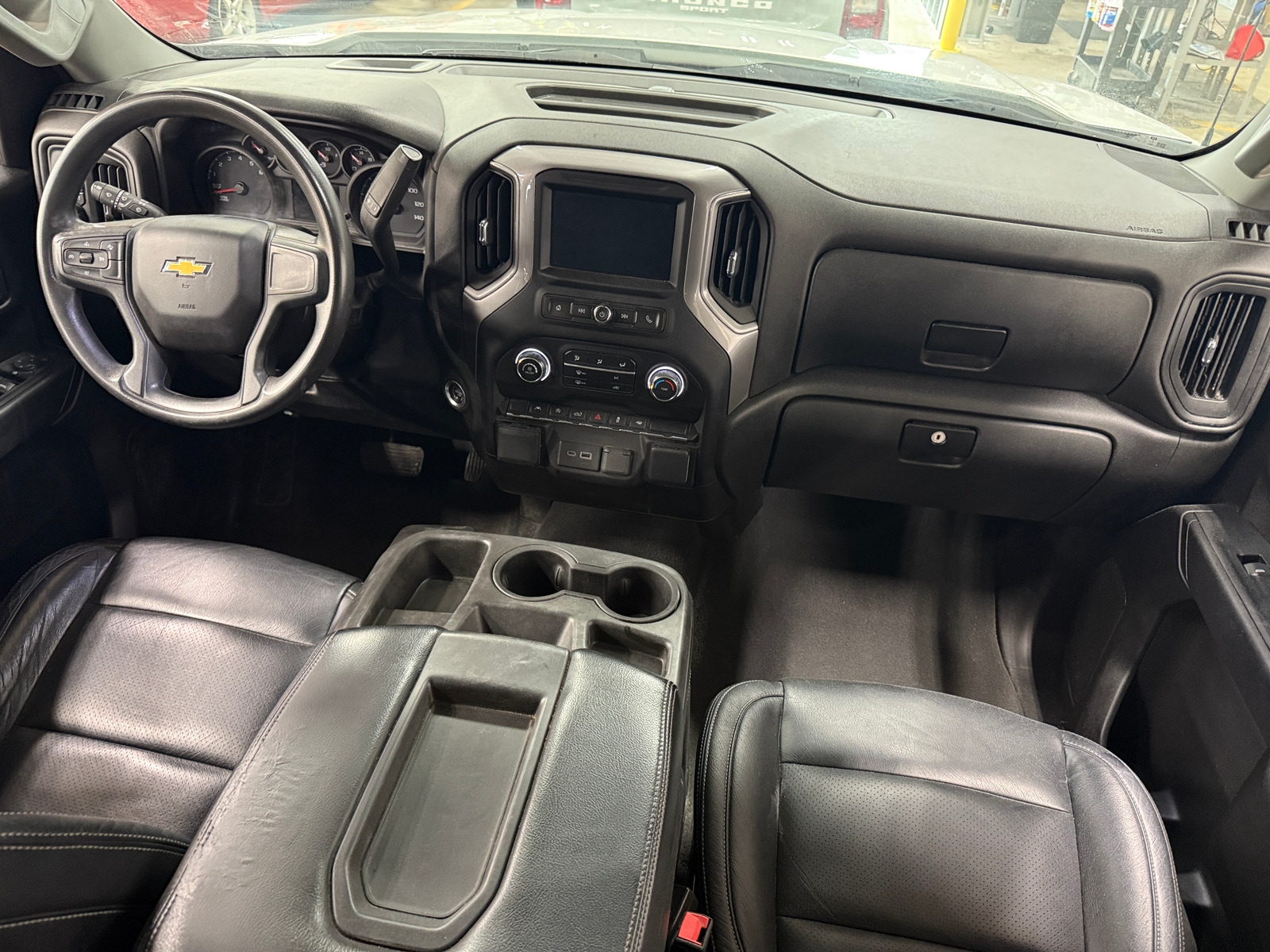 Thumbnail: 2022 Chevrolet Silverado 1500 - 3