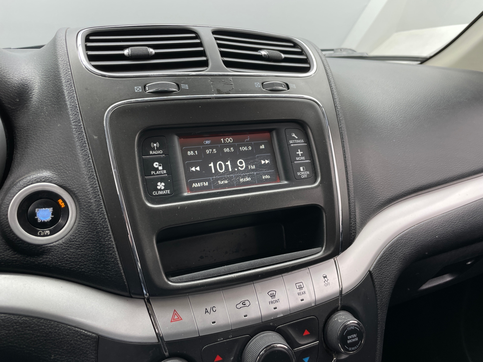 Thumbnail: 2018 Dodge Journey - 4