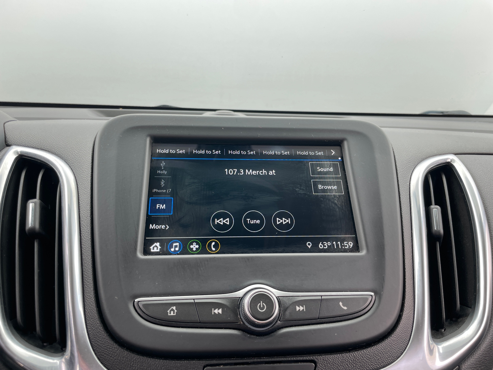 Thumbnail: 2019 Chevrolet Equinox - 4
