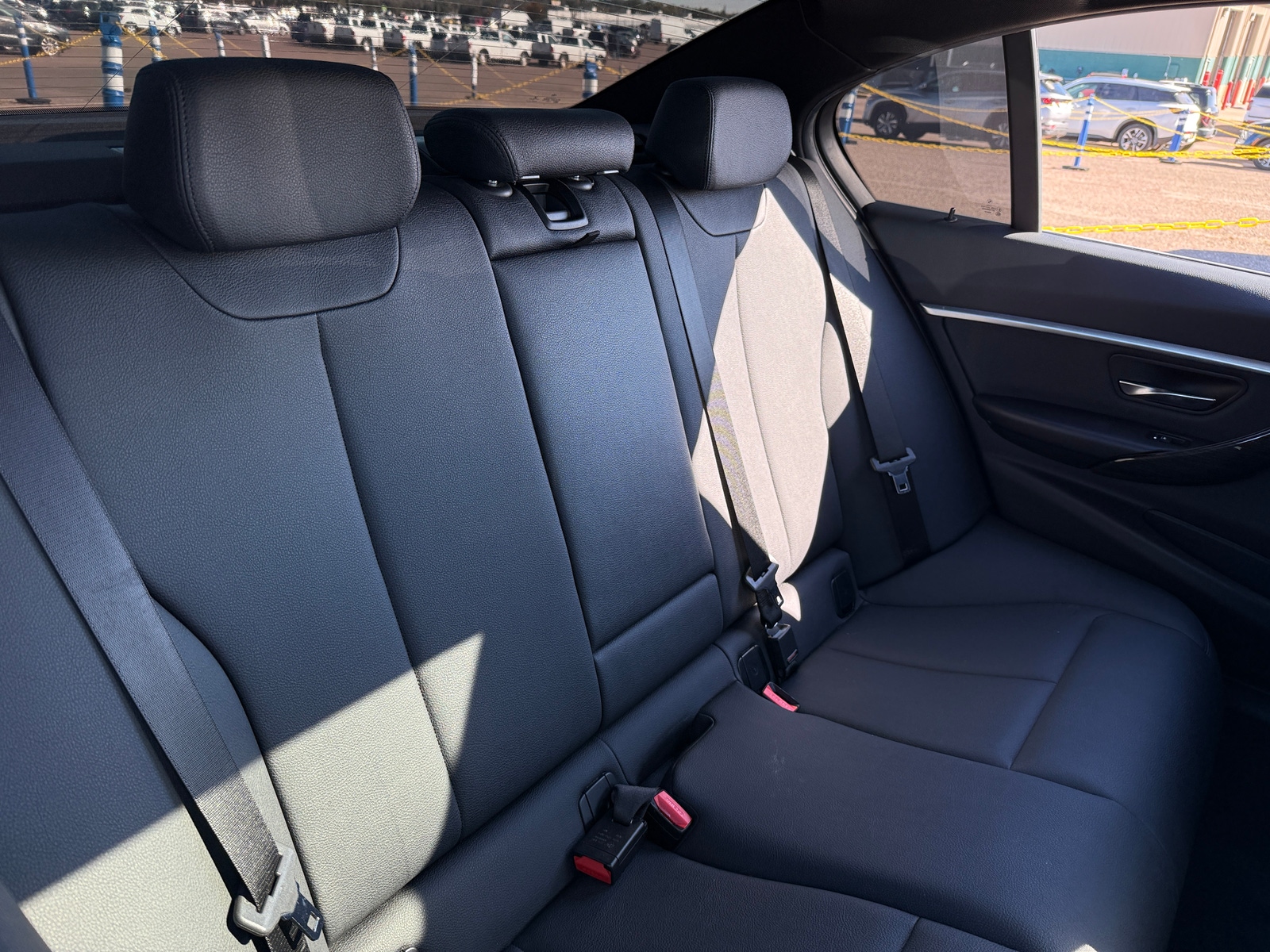 Thumbnail: 2018 BMW 3 Series - 6