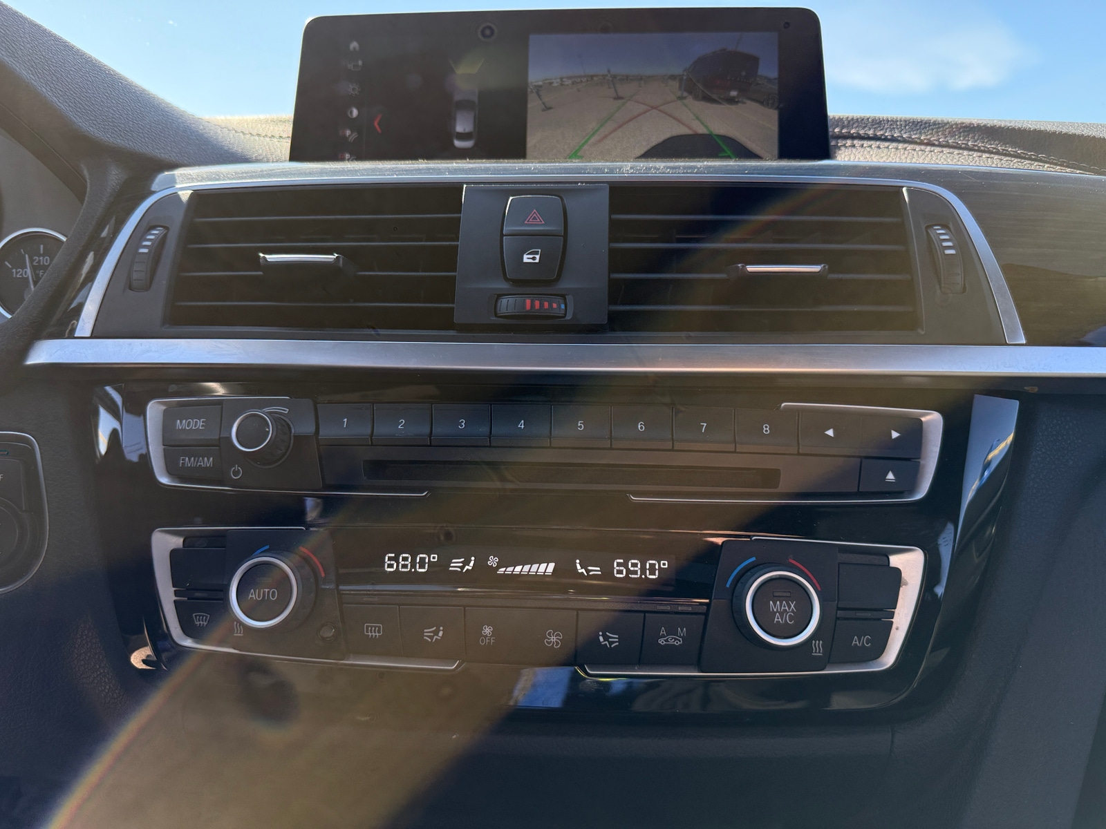 Thumbnail: 2018 BMW 3 Series - 4