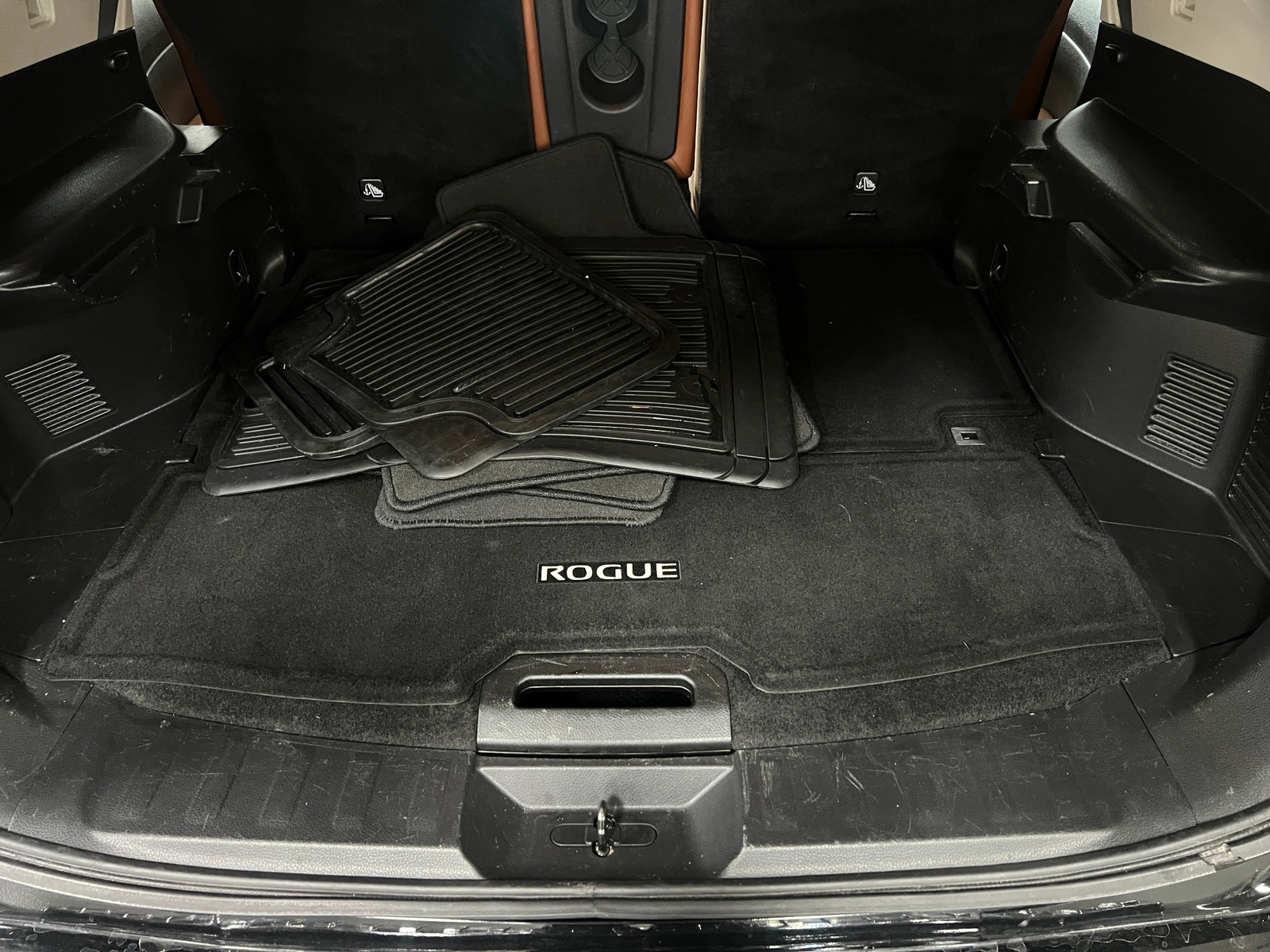 Thumbnail: 2017 Nissan Rogue - 6