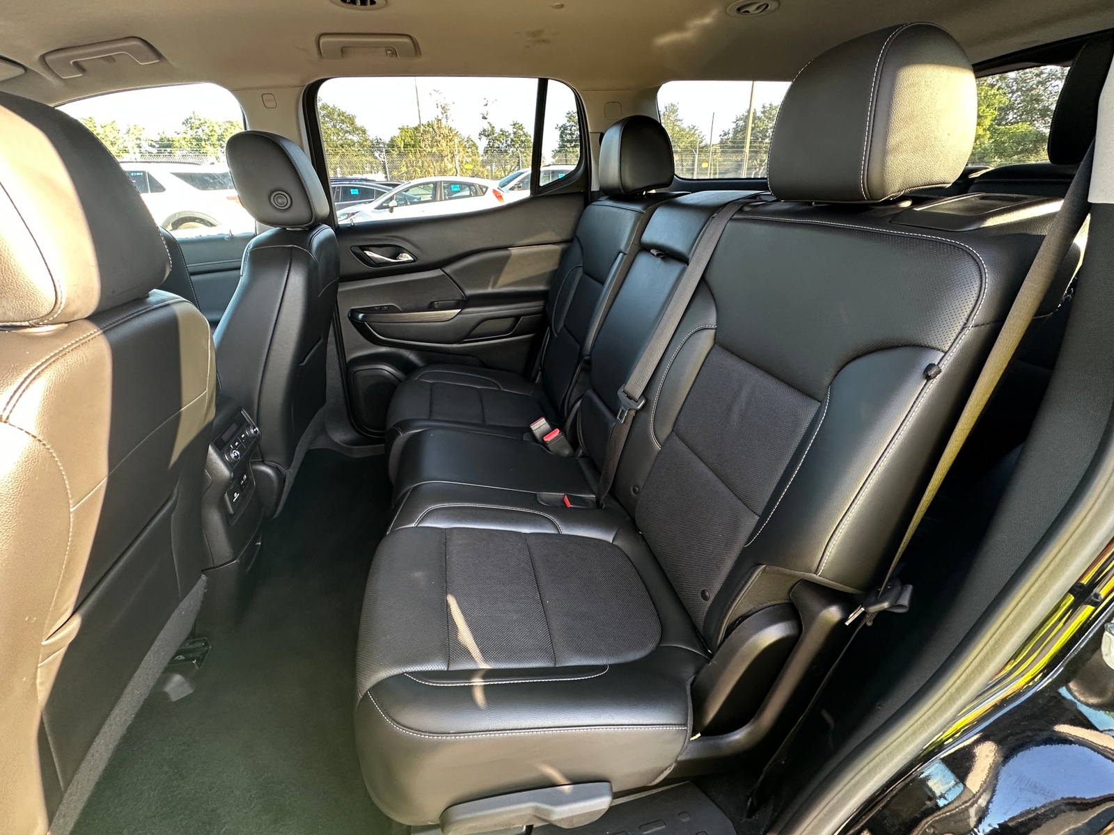 Thumbnail: 2023 GMC Acadia - 5