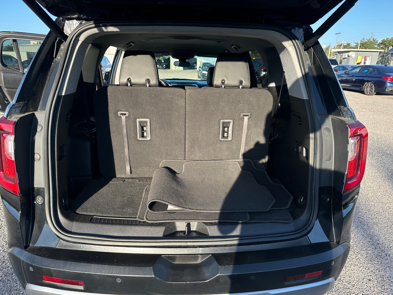 Thumbnail: 2023 GMC Acadia - 6