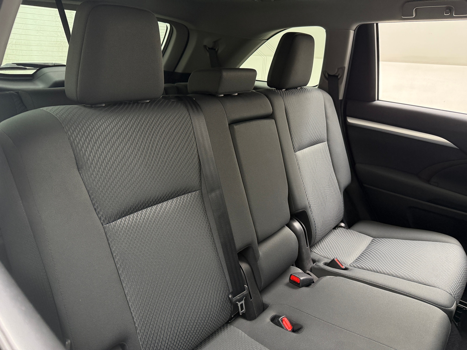Thumbnail: 2019 Toyota Highlander - 6