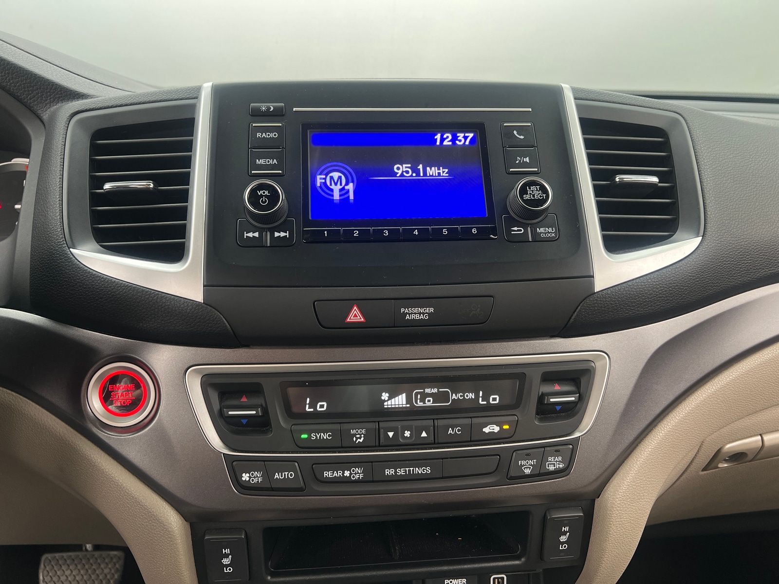 Thumbnail: 2019 Honda Ridgeline - 3